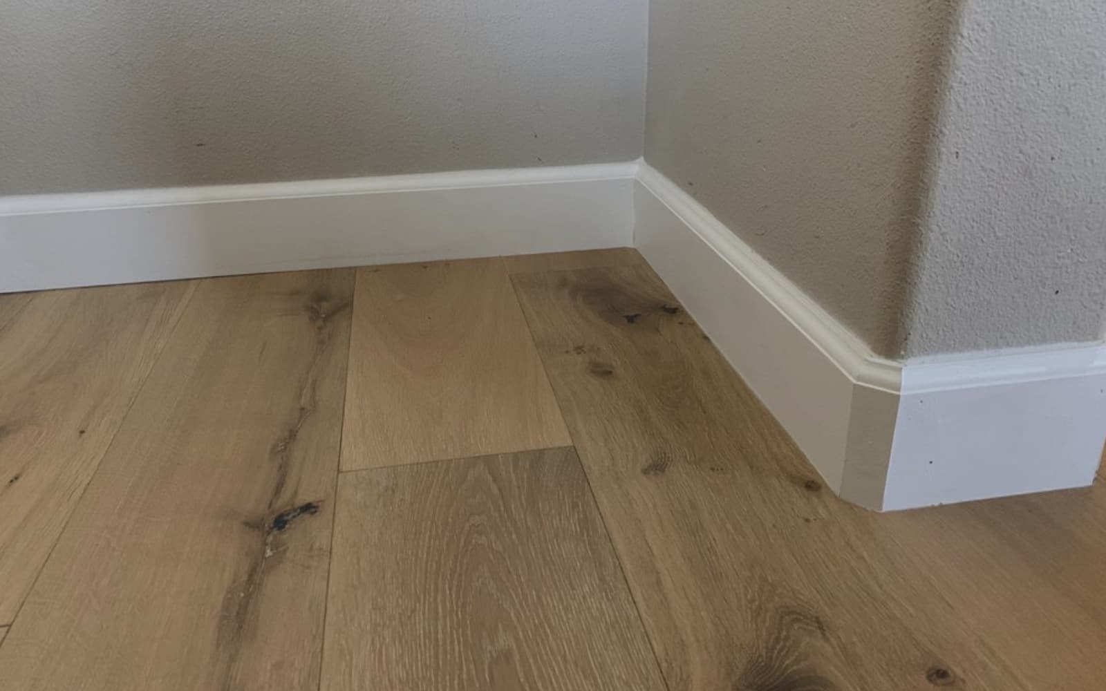Inland Empire Flooring is a Flooring Contractor in Bloomington, CA 92316
